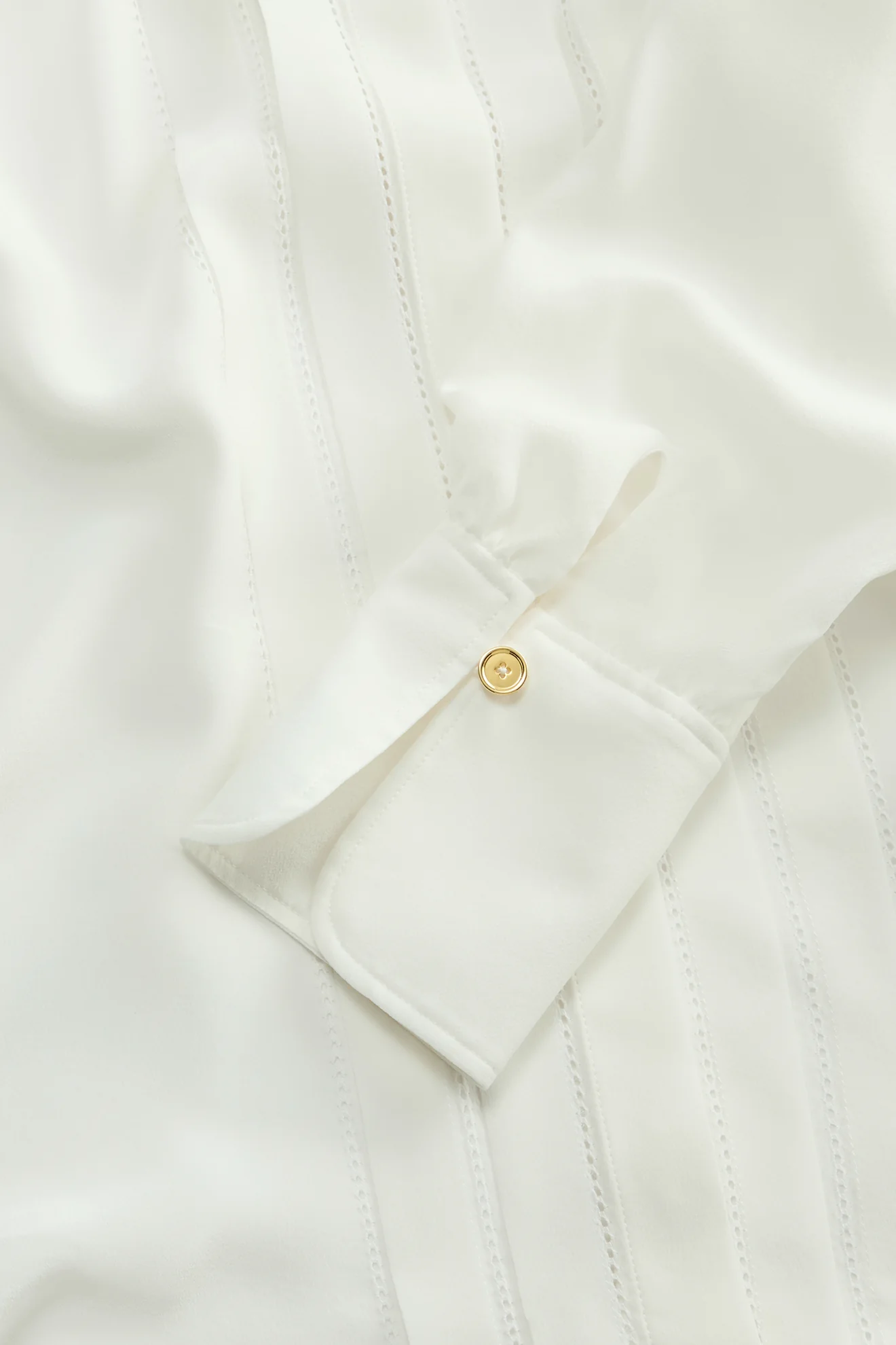 Front Pleat Blouse in Sandwashed Silk Crepe De Chine - Image 3