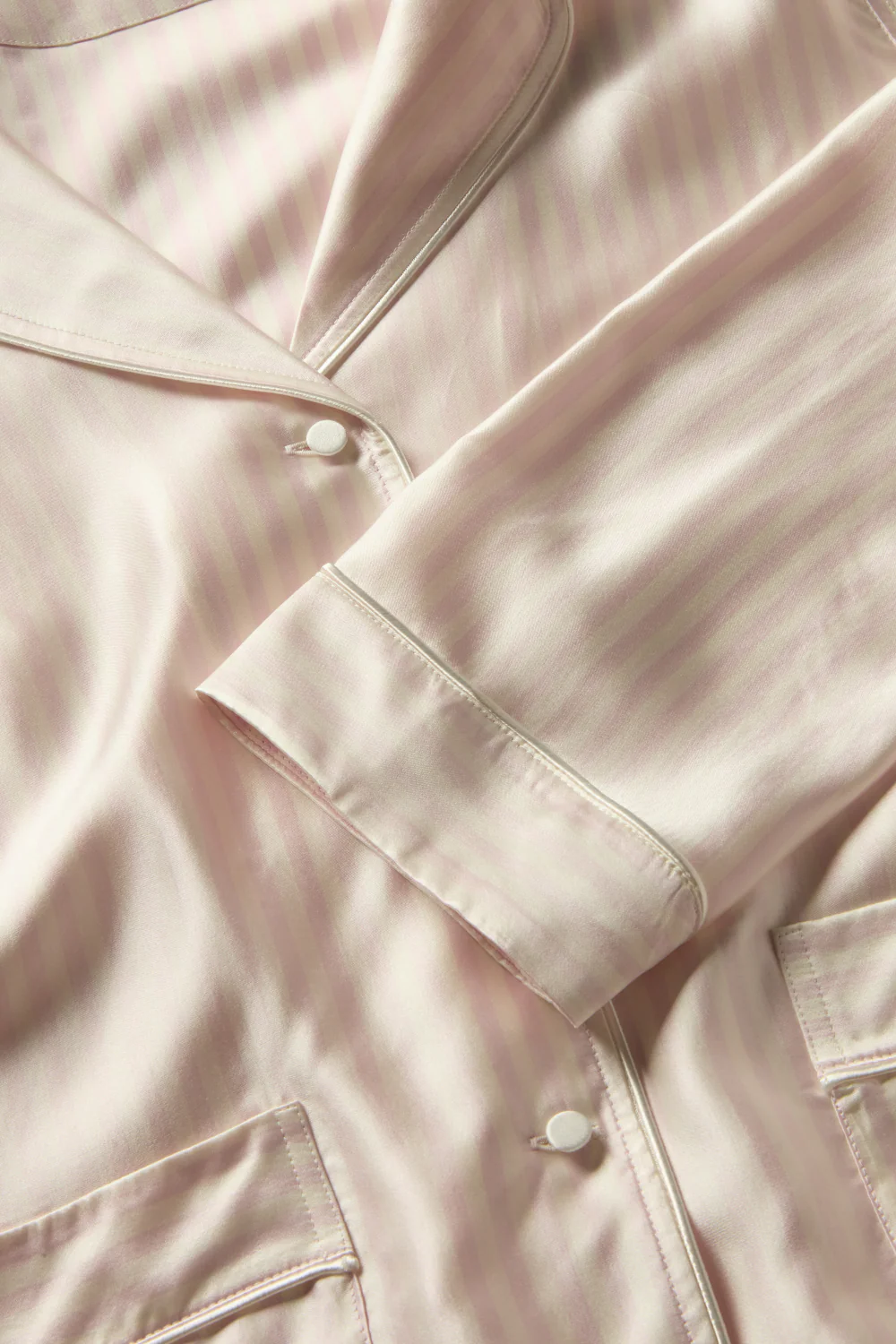 Pyjama in Silk - Image 5
