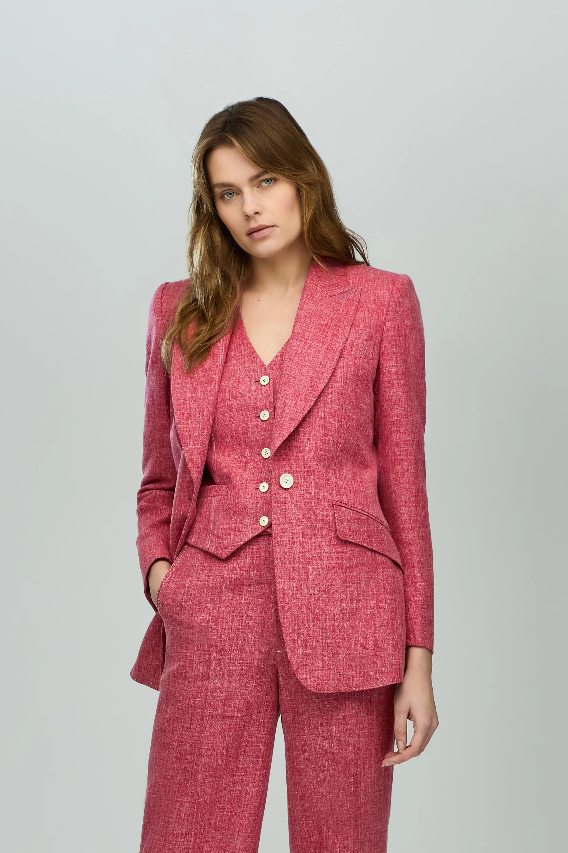Single Breasted Jacket in Linen - Image 2