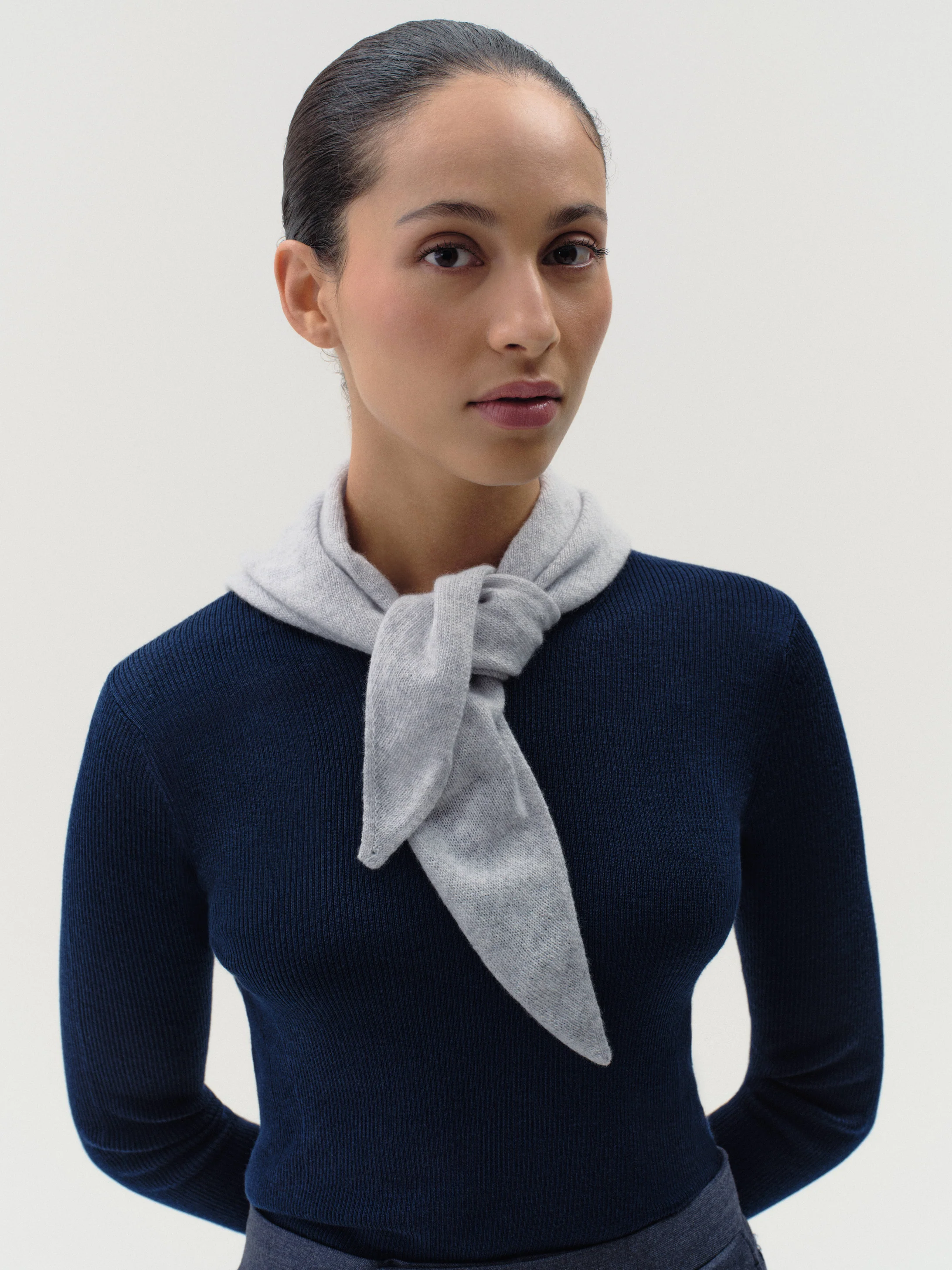 Triangle Scarf in Cashmere - Image 3